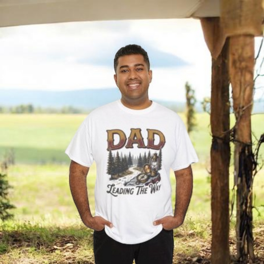 Dad Leading The Way T-Shirt - Vintage Hiking Father's Day Gift, Retro Mountain Adventure Tee for Outdoorsy Dads, Nature Trail Graphic Shirt